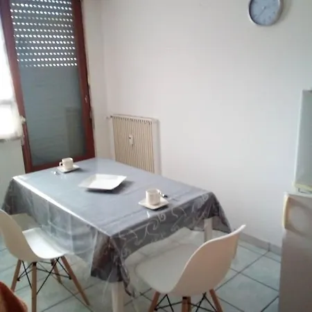 Apartmán With One Bedroom In With Balcony And Wifi *
